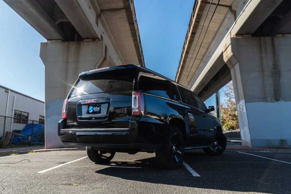 GMC Yukon photo 4