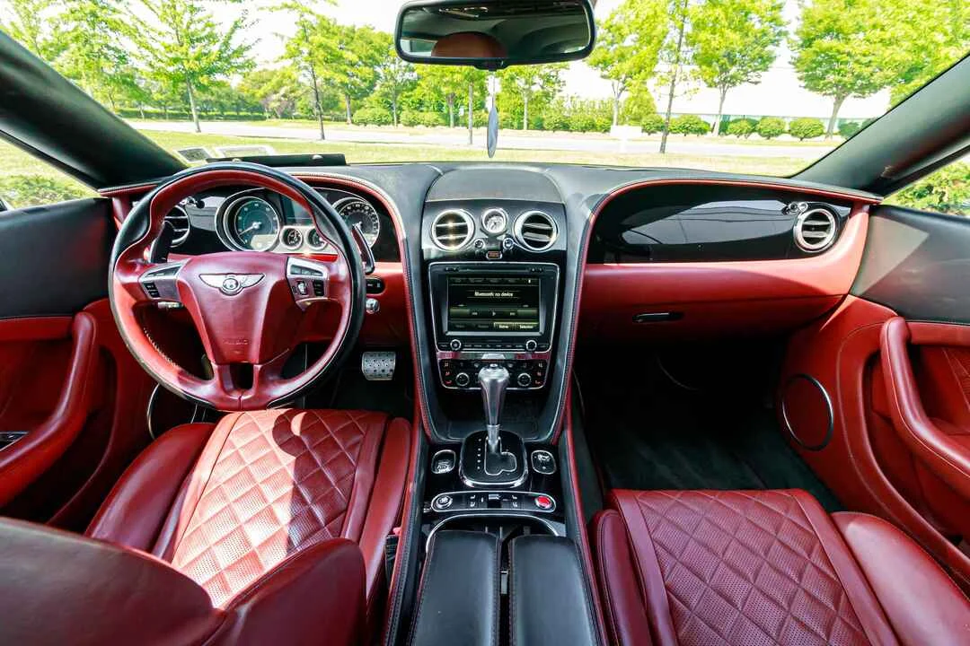 Bentley Continental GT Convertible photo 5
