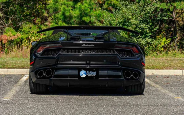 Lamborghini Huracan Spyder Black