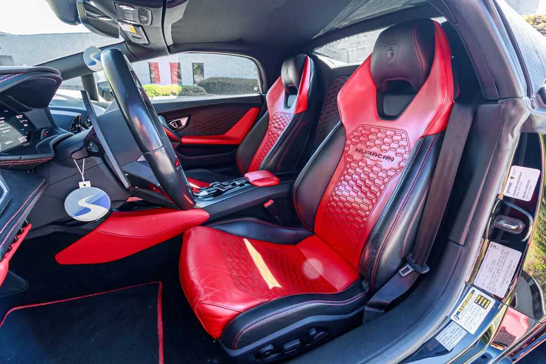 Lamborghini Huracan Spyder photo 5