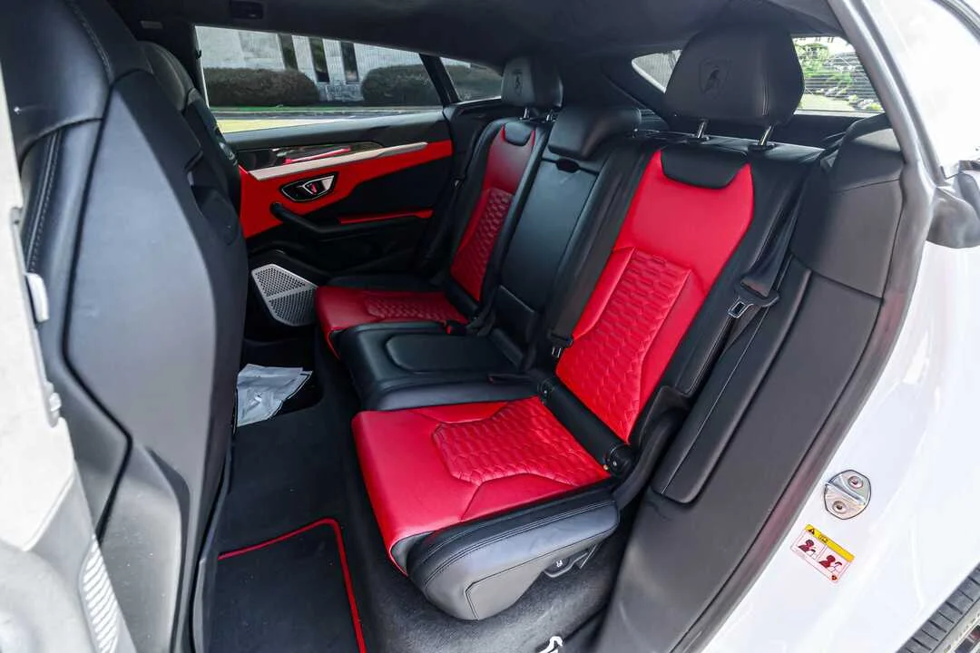 Lamborghini Urus photo 7