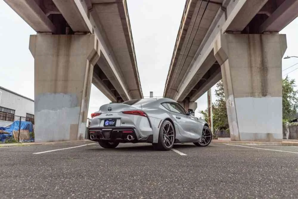 Toyota Supra photo 3