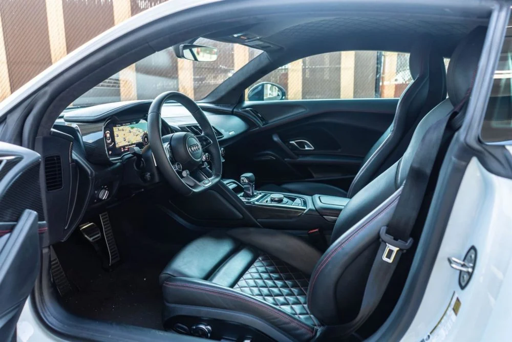 Audi R8 photo 5