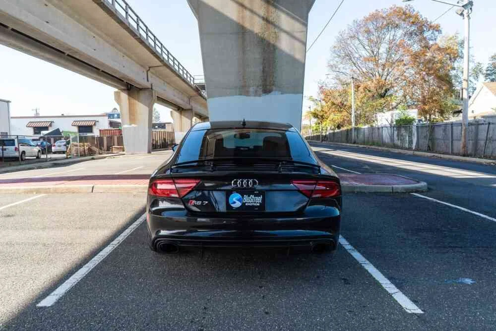 Audi RS7 photo 4