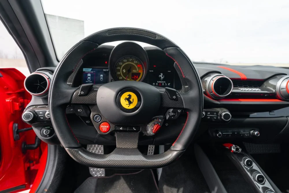 Ferrari 812 Superfast photo 6