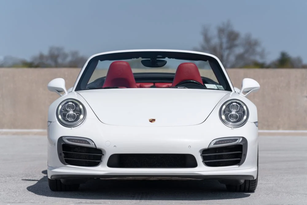 Porsche 911 Turbo S photo 2