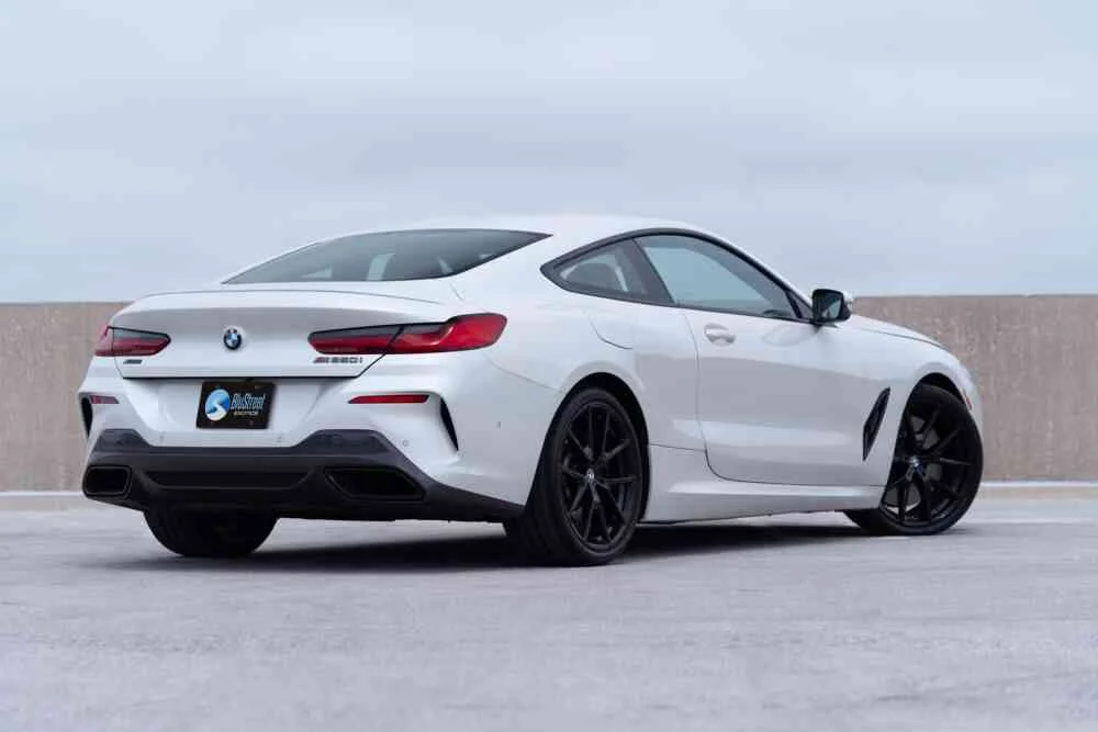 BMW M850i photo 3