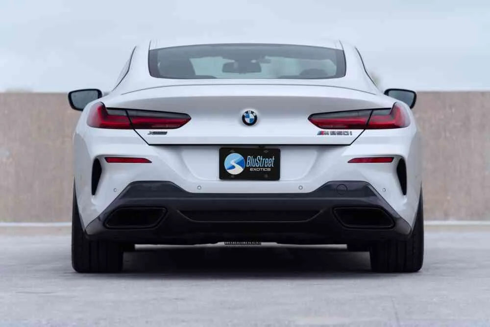 BMW M850i photo 4