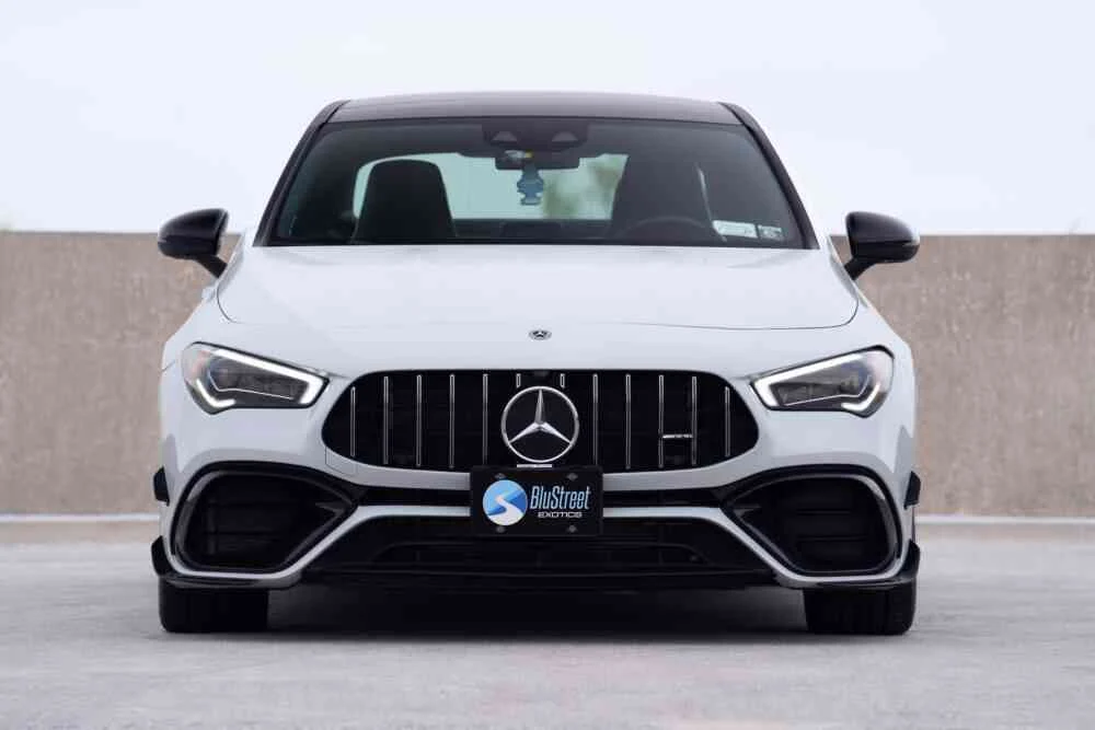 Mercedes-Benz CLA 45 AMG photo 2