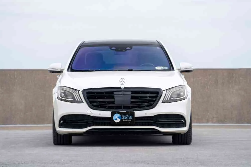 Mercedes-Benz S560 photo 2