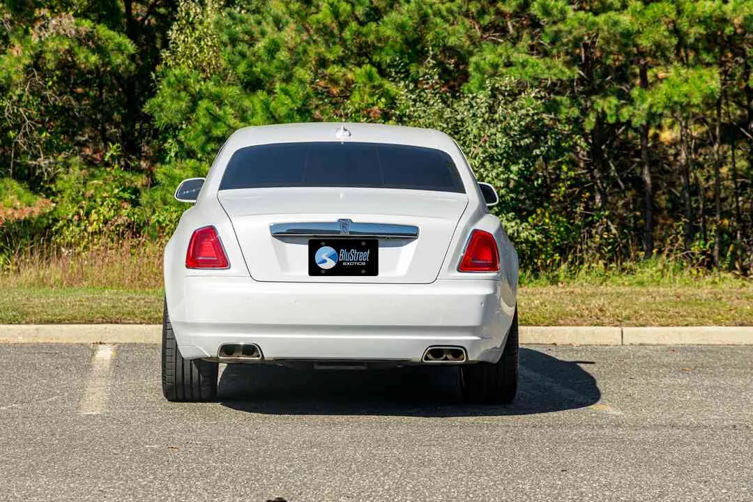 Rolls-Royce Ghost photo 4