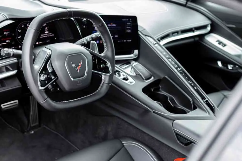 Chevrolet Corvette C8 T Top Convertible photo 5