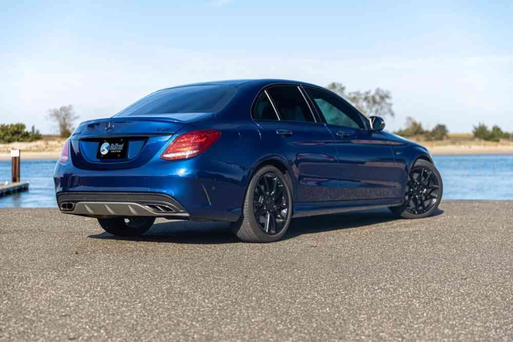 Mercedes-Benz C43 AMG photo 3