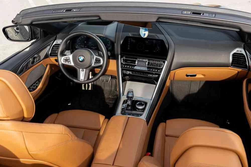 BMW M850i Convertible photo 5