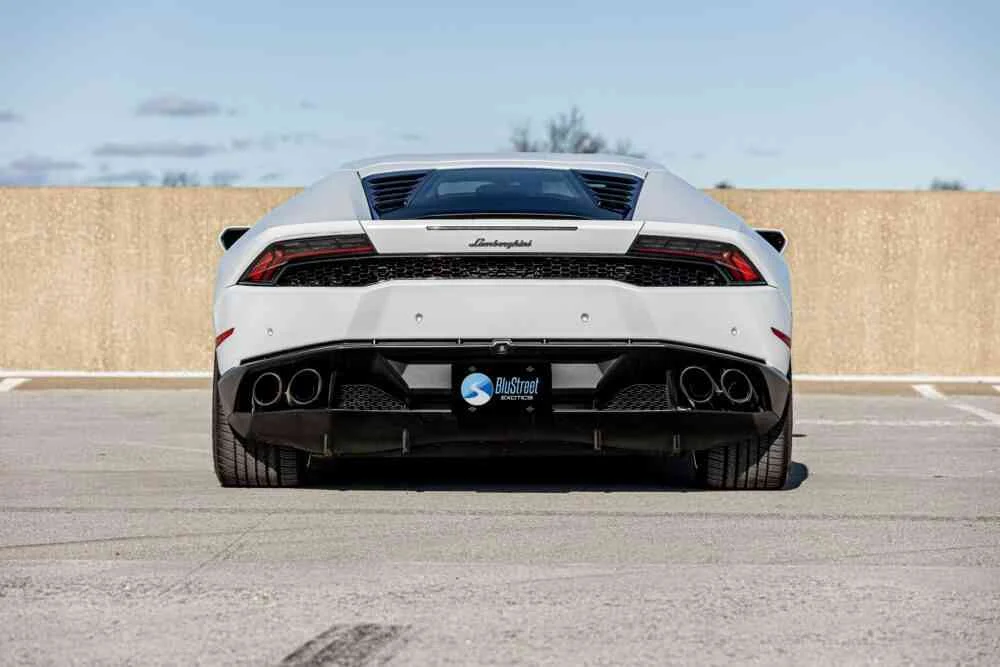 Lamborghini Huracan Coupe photo 4