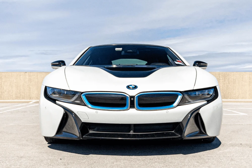 BMW i8 Coupe photo 2
