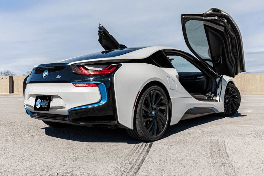 BMW i8 Coupe photo 3