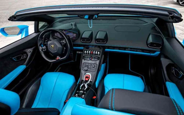 Lamborghini Huracan Blue Spyder