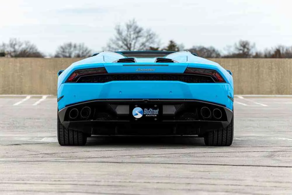 Lamborghini Huracan Blue Spyder photo 4