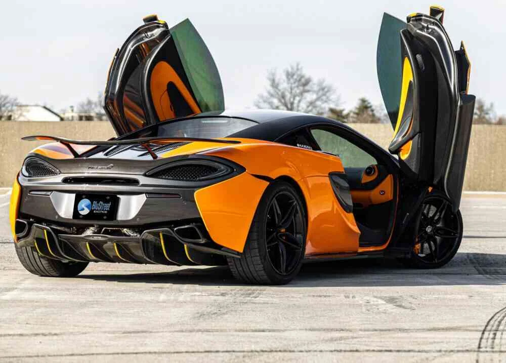 McLaren 570S photo 3
