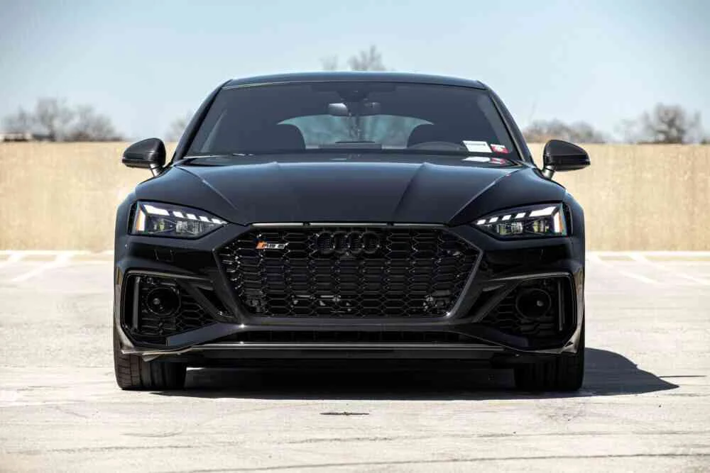 Audi RS5 photo 2