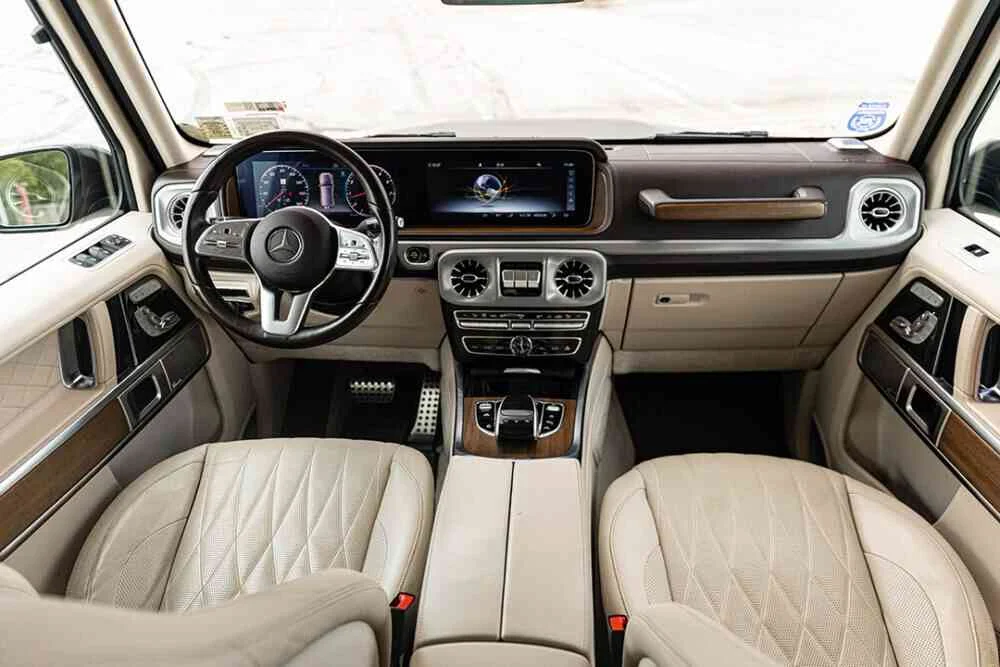 Mercedes-Benz AMG G550 G-Wagon photo 5