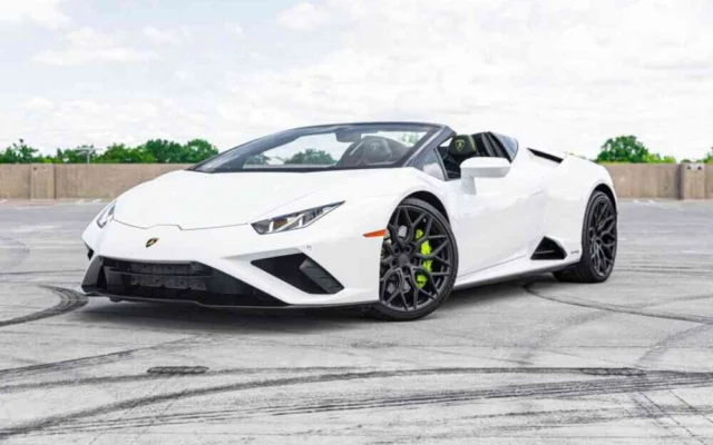 Huracan Evo Spyder White