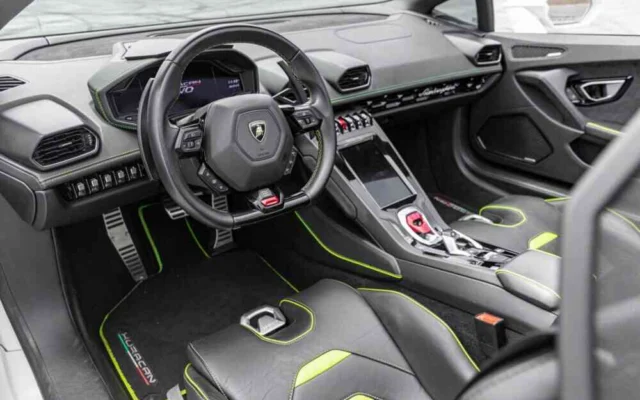 Lamborghini Huracan Evo Spyder White