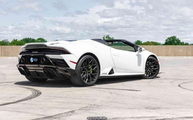 Lamborghini Huracan Evo Spyder White