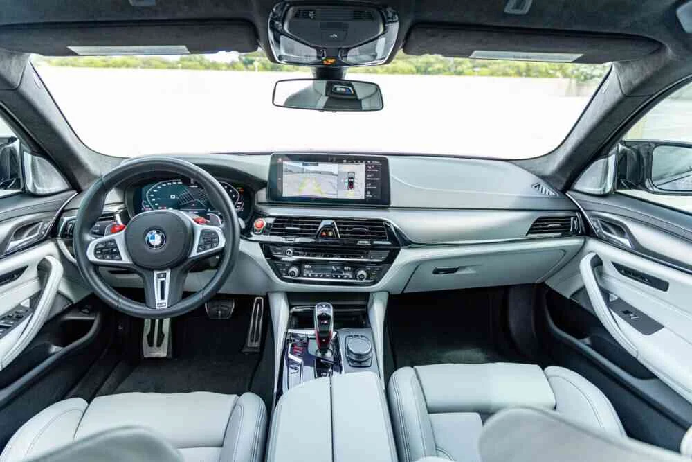 BMW M5 photo 5