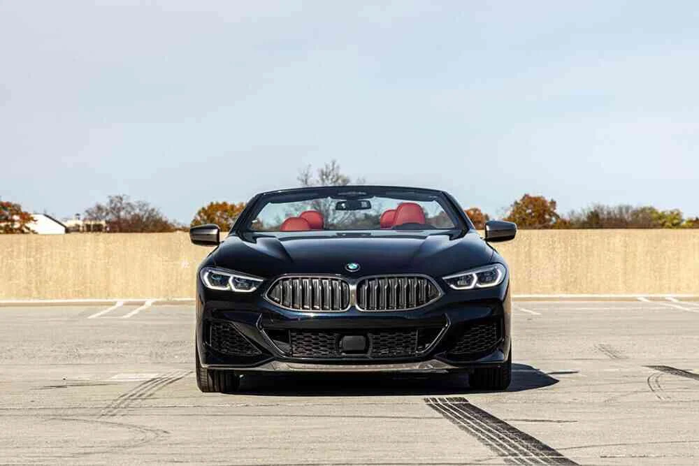 BMW M850i Convertible photo 2