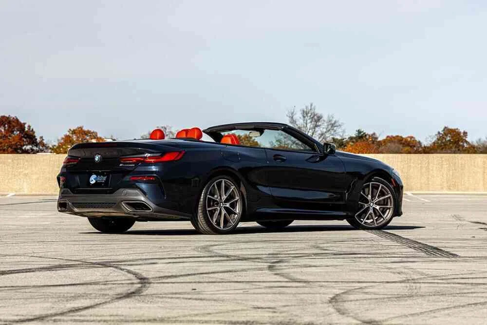BMW M850i Convertible photo 3