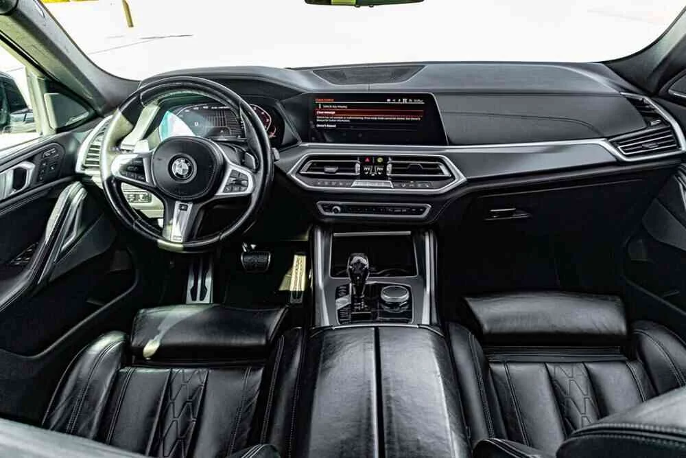BMW X6 M50i photo 5
