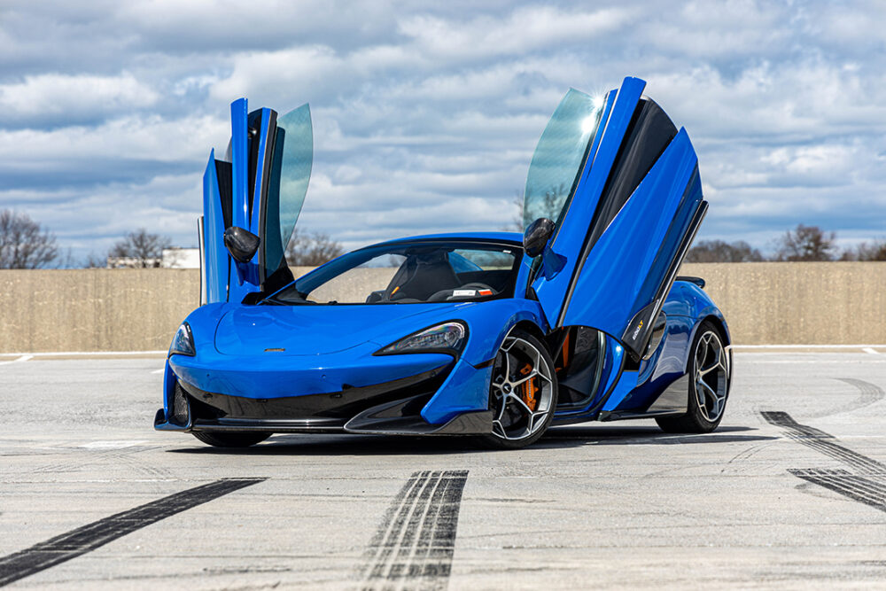McLaren 600LT Blue