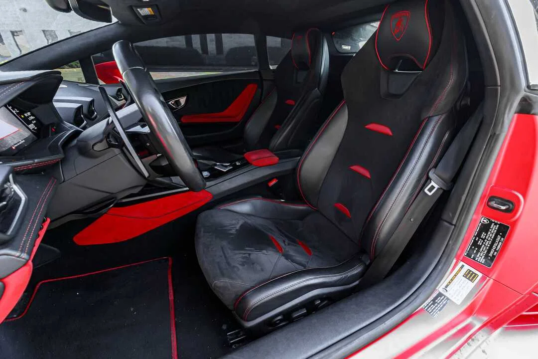Lamborghini Huracan Evo Coupe photo 5