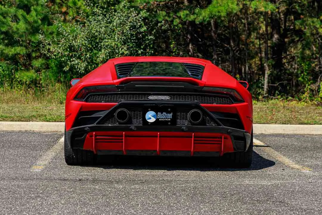 Lamborghini Huracan Evo Coupe photo 4