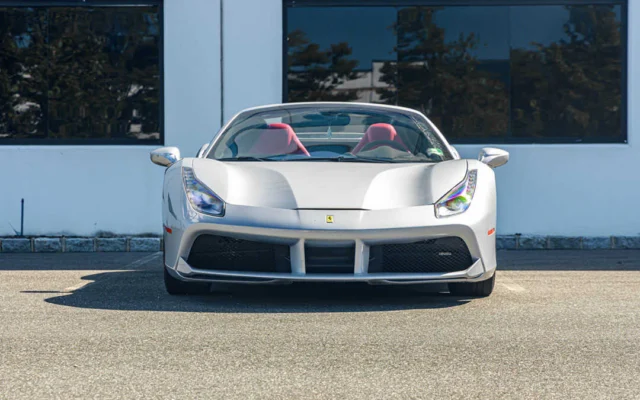 Ferrari 488 Spyder Silver