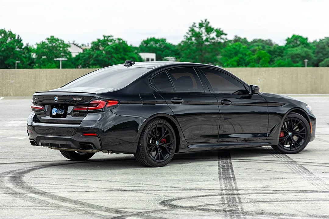 BMW M550i photo 3