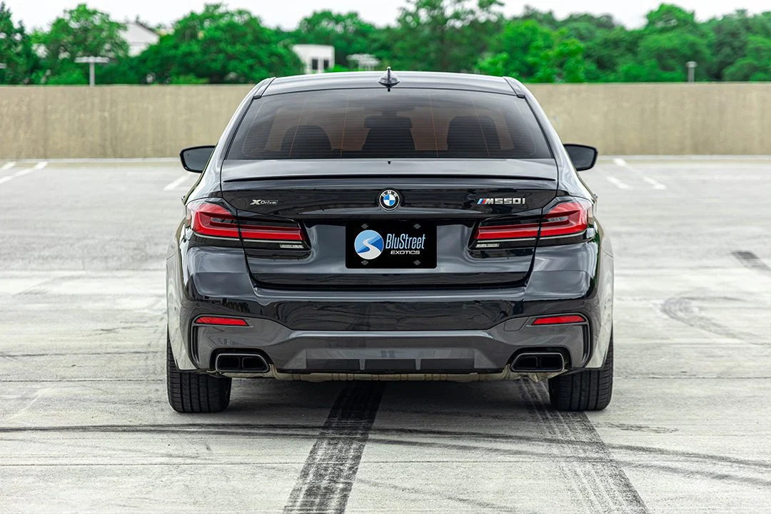 BMW M550i photo 4