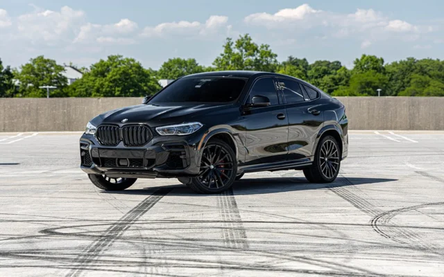 X6 M50i Black