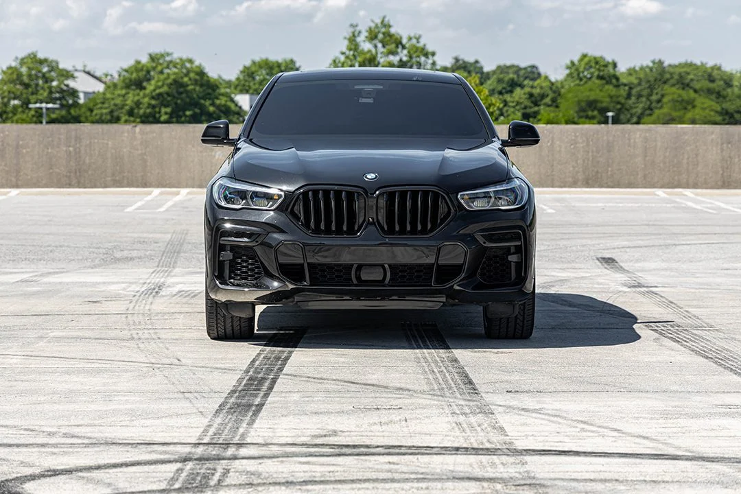 BMW X6 M50i photo 2