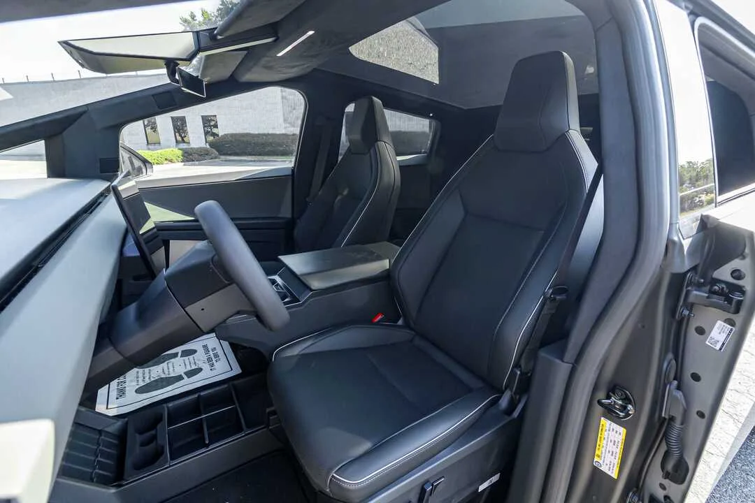 Tesla Cyber Truck photo 6