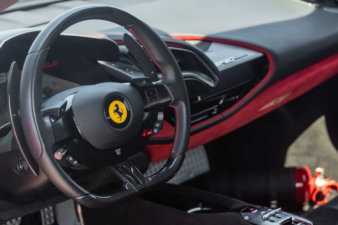 Ferrari SF90 photo 4