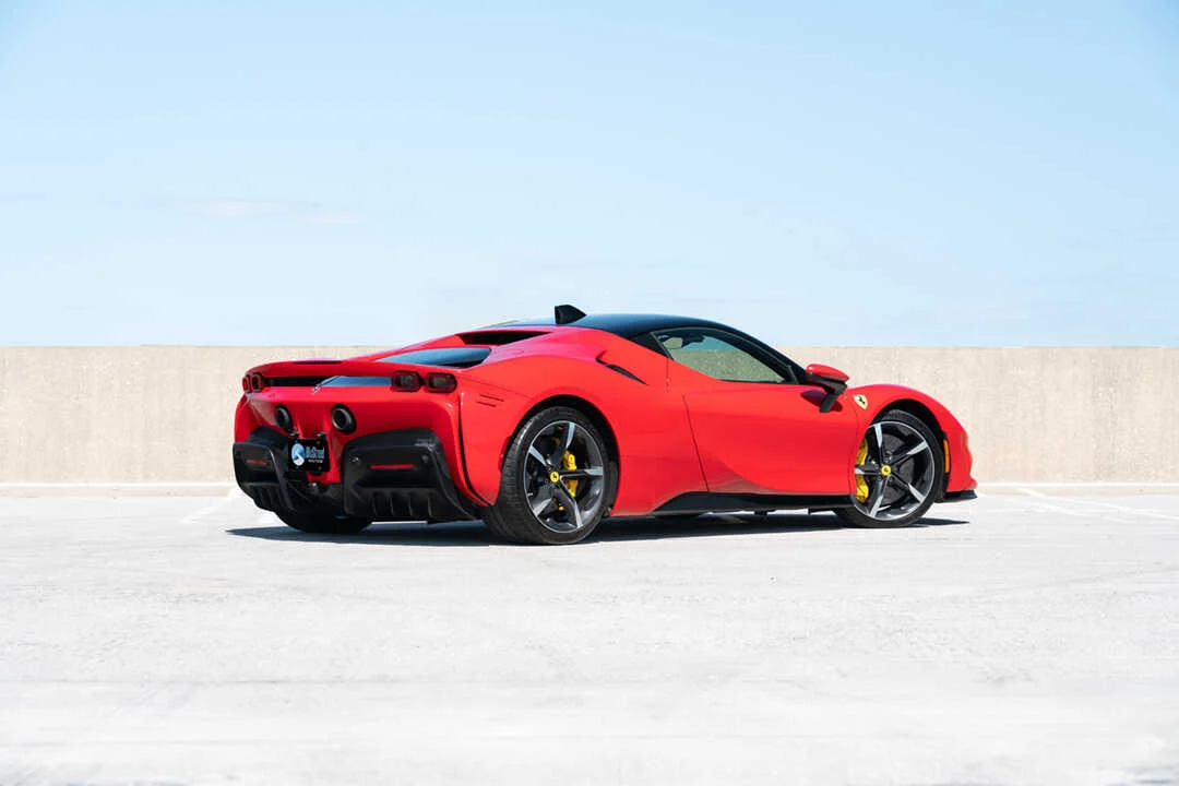 Ferrari SF90 photo 6