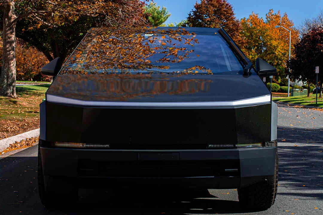 Tesla Cybertruck photo 2