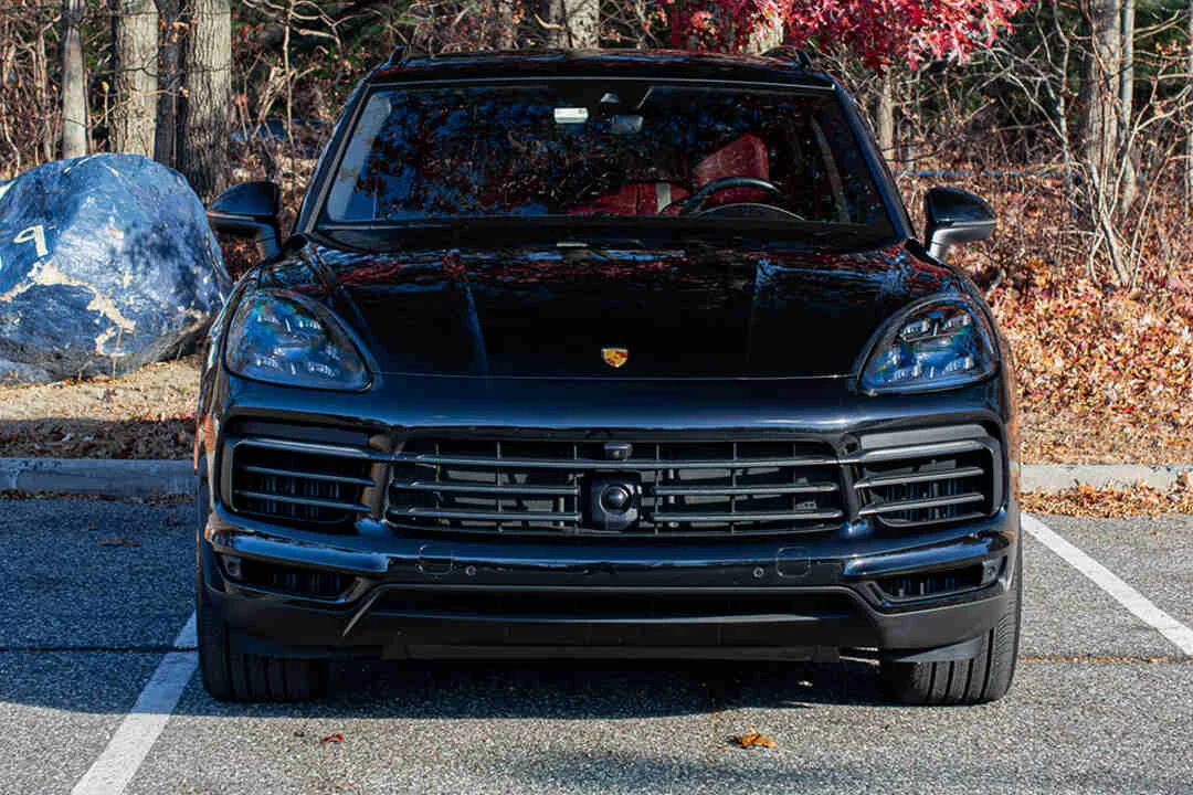 Porsche Cayenne S SUV Platinum Edition photo 2