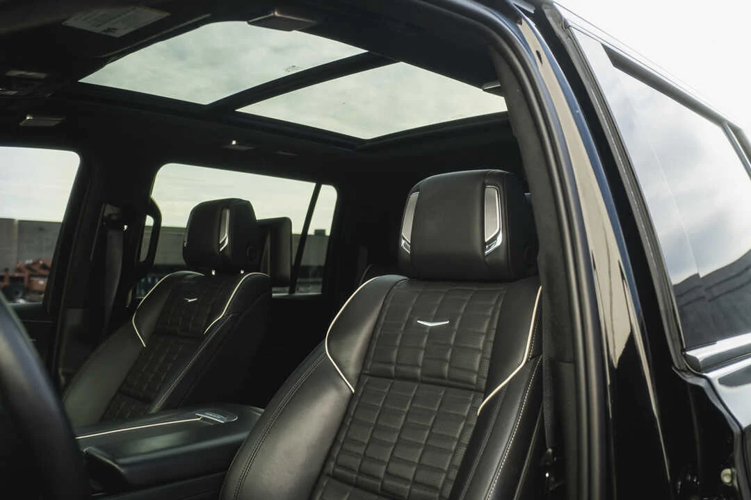 Cadillac Escalade V photo 6