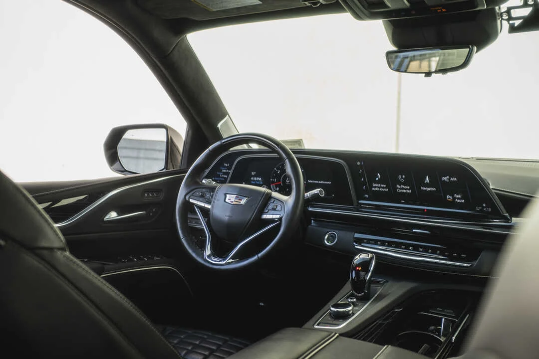 Cadillac Escalade V photo 3