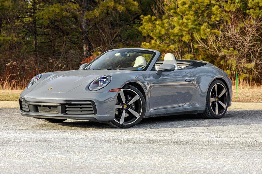 Porsche 911 Carrera 4 Cabriolet