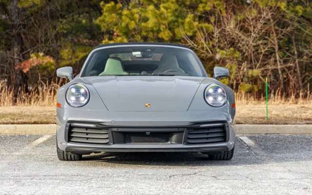 Porsche 911 Carrera 4 Cabriolet